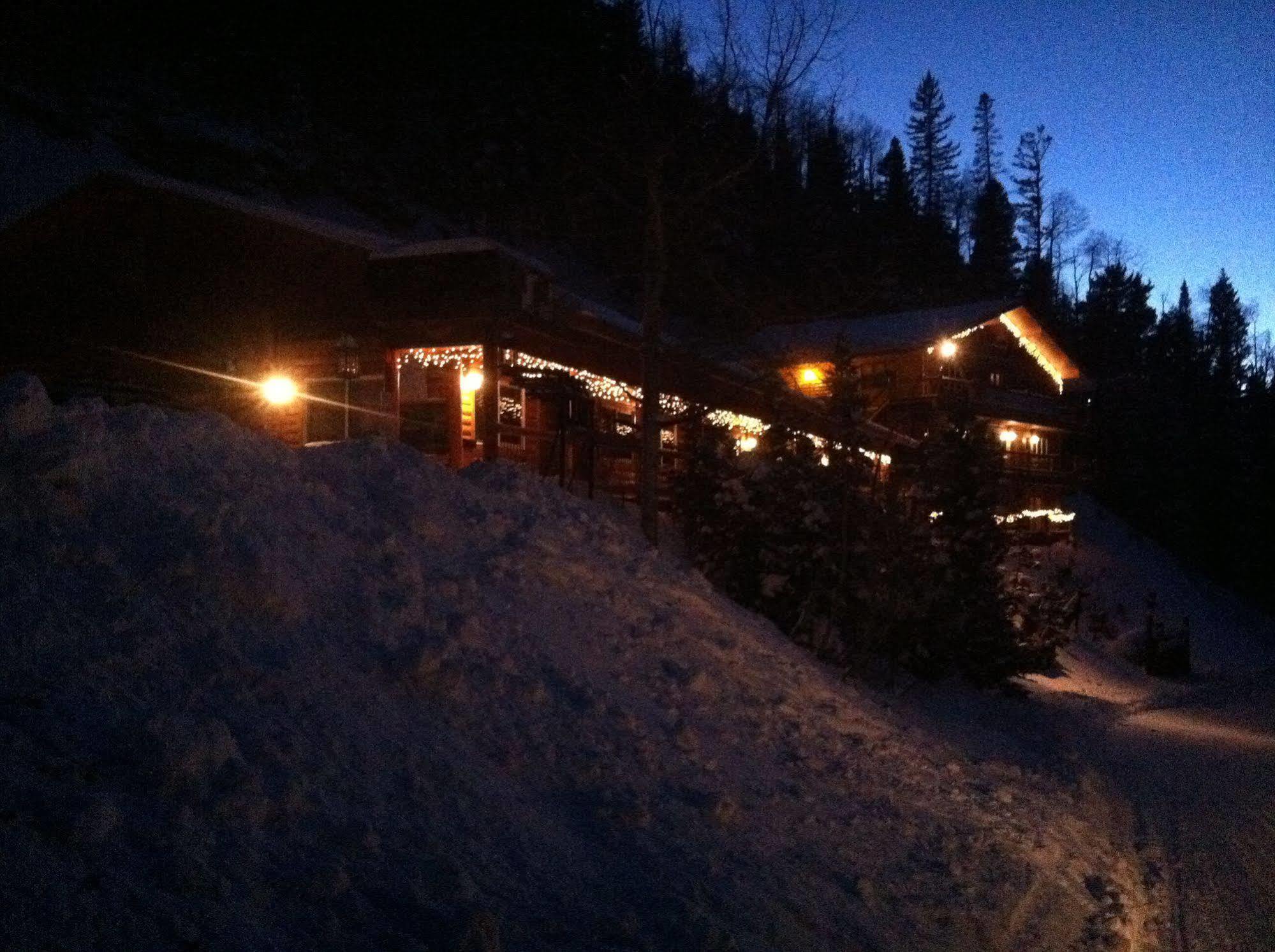 Snow Bear Inn And Condominiums Taos Ski Valley Kültér fotó